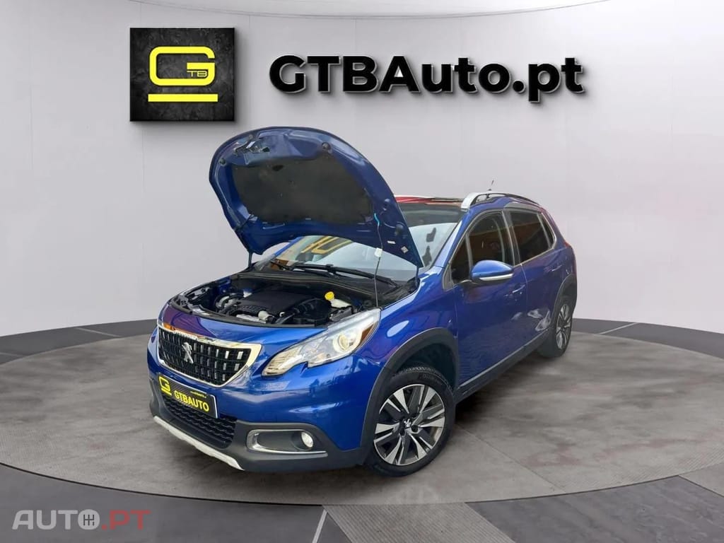 Peugeot 2008  1.2 PureTech Allure CROSSWAY