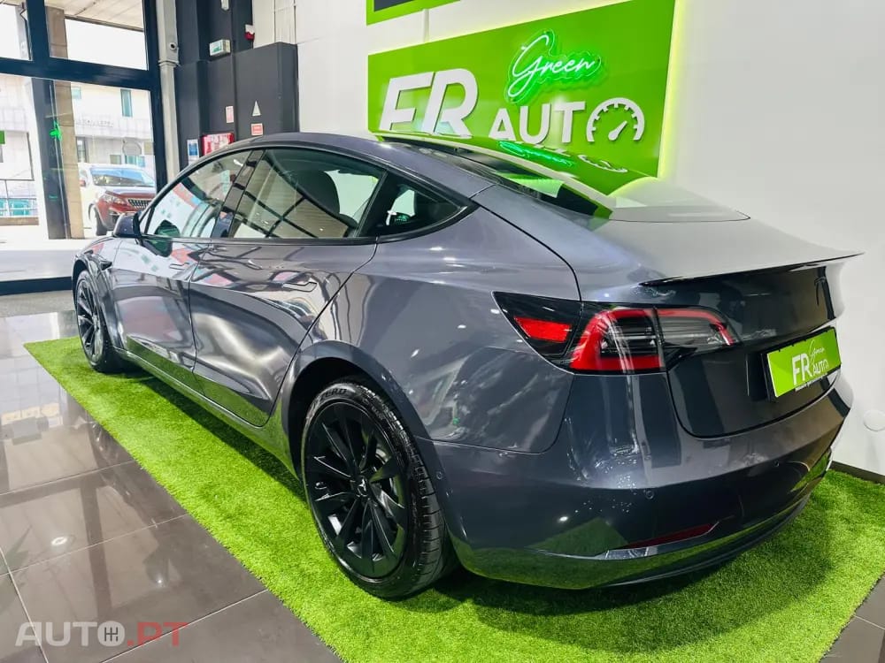 Tesla Model 3 Standard RWD