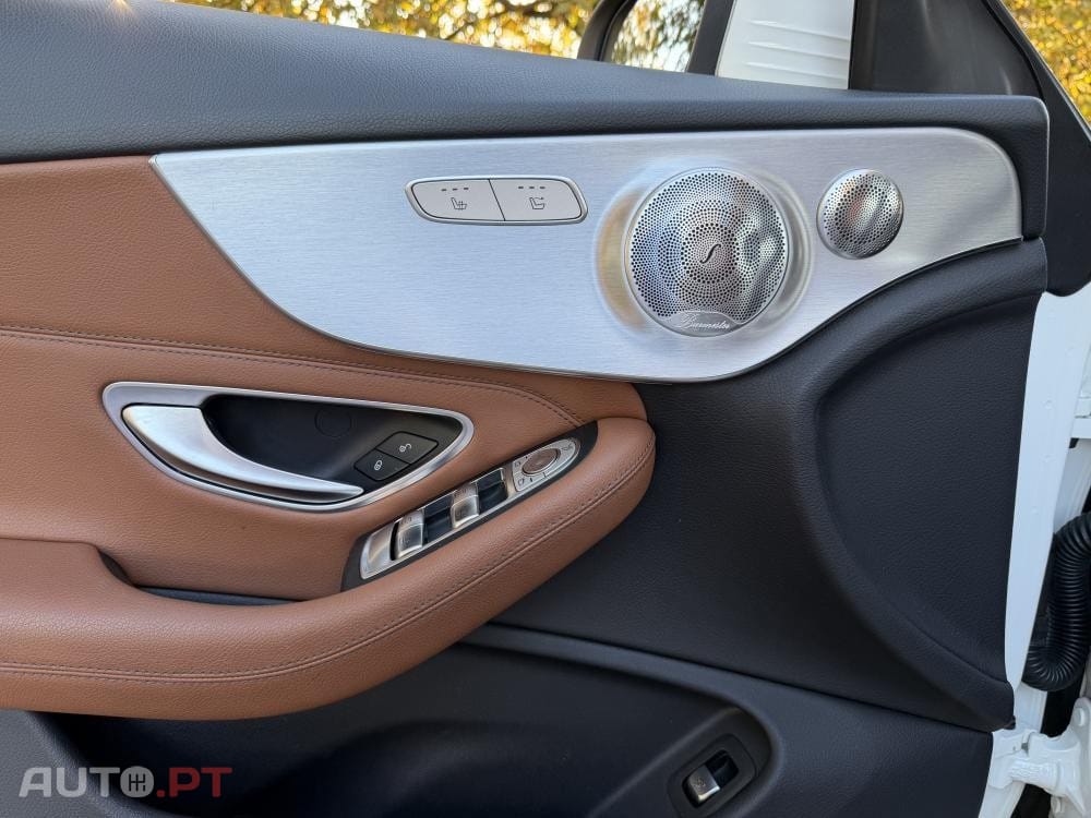 Mercedes-Benz C 250 9G-TRONIC AMG Line