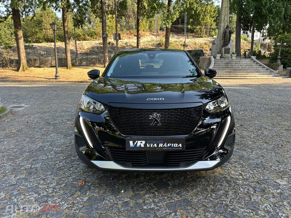 Peugeot E-2008 50 kWh Active Pack