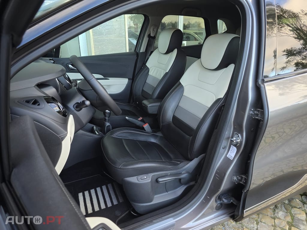Renault Captur 1.5 dCi Initiale Paris