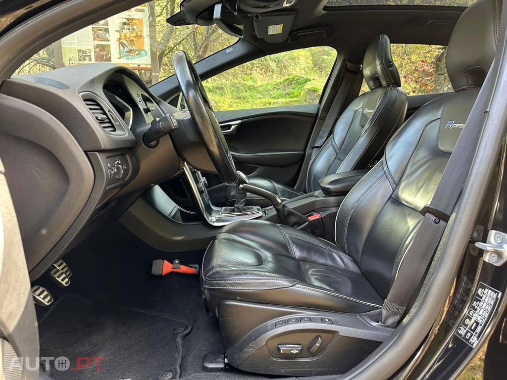 Volvo V40 1.6 D2 R-Design