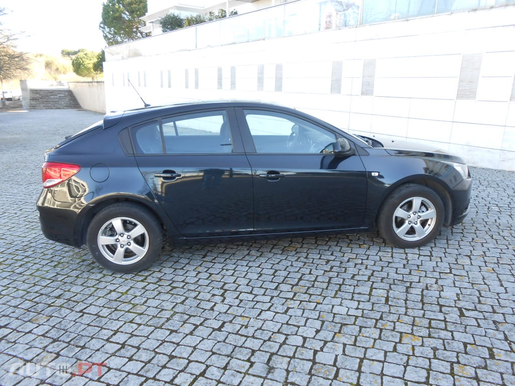 Chevrolet Cruze 1.6 I LT