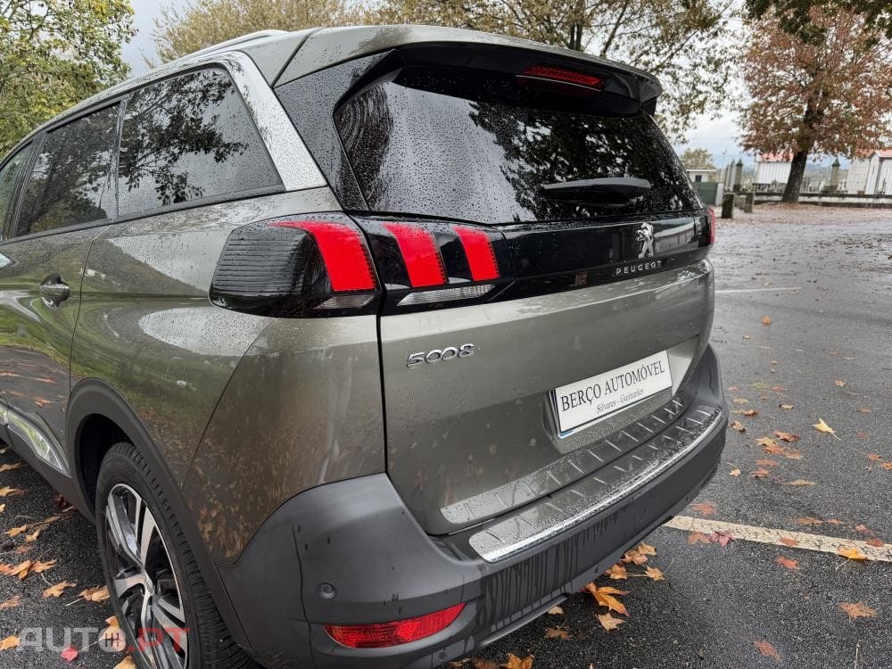 Peugeot 5008 1.2 PureTech Allure Pack