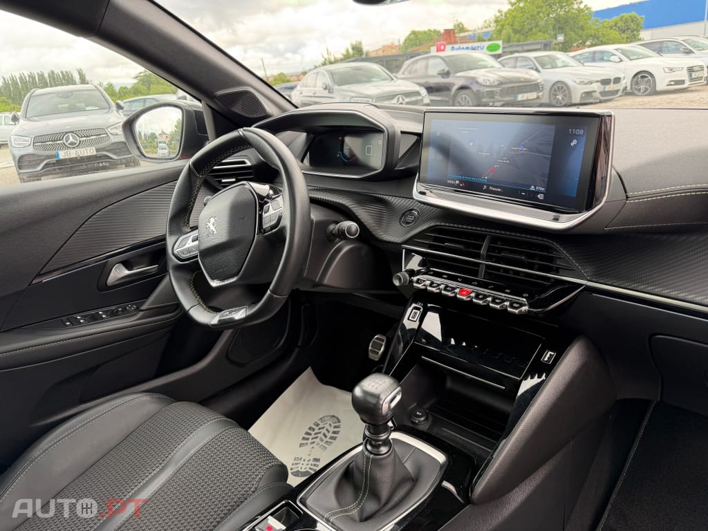 Peugeot 208 1.2 PureTech GT Line