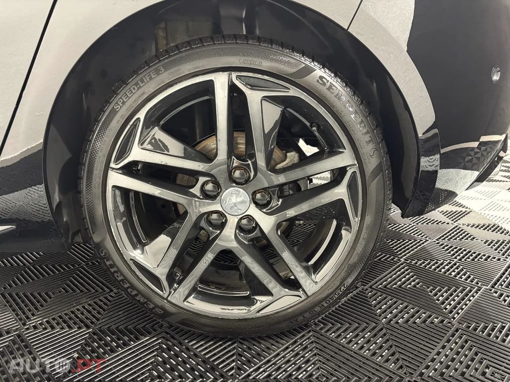 Peugeot 308 PureTech 130 EAT8 GT
