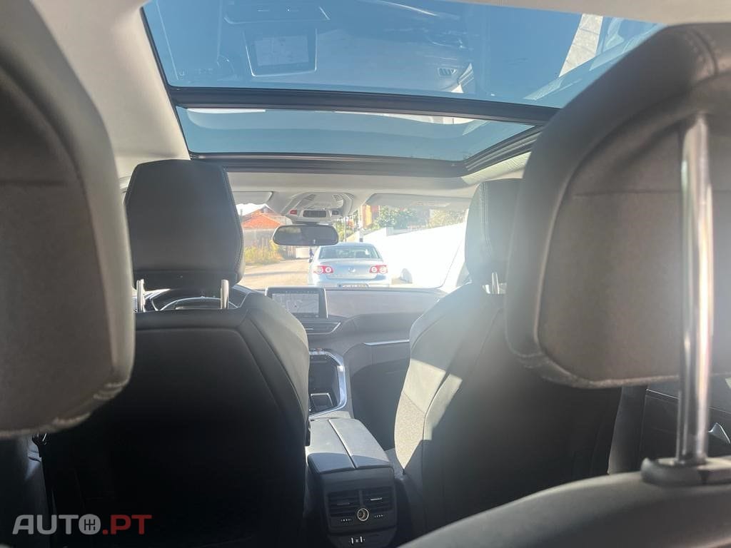 Peugeot 5008 1.5 BlueHDi Allure EAT8