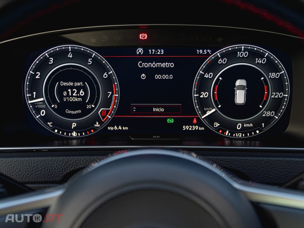 Volkswagen Golf 2.0 TSI TCR DSG