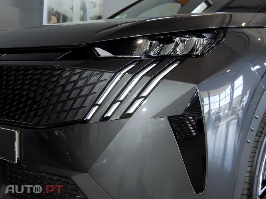 Peugeot 5008 1.2 Hybrid Allure e-DCS6