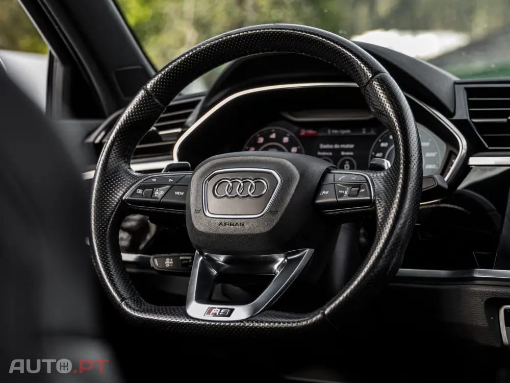 Audi RSQ3 TFSI quattro S tronic