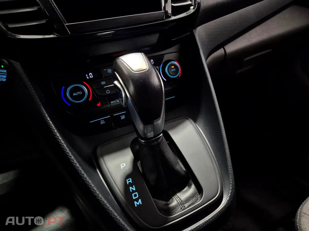 Ford Transit Connect Outro