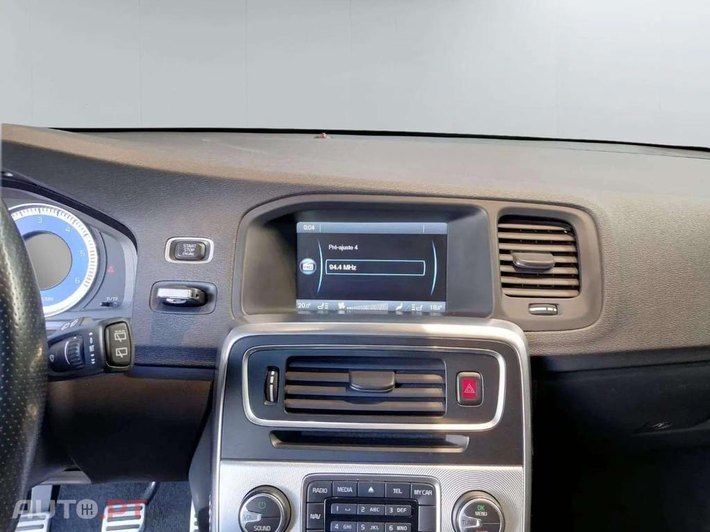 Volvo V60 1.6d  R-design