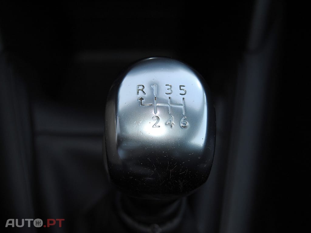 Peugeot 208 1.6 THP Allure