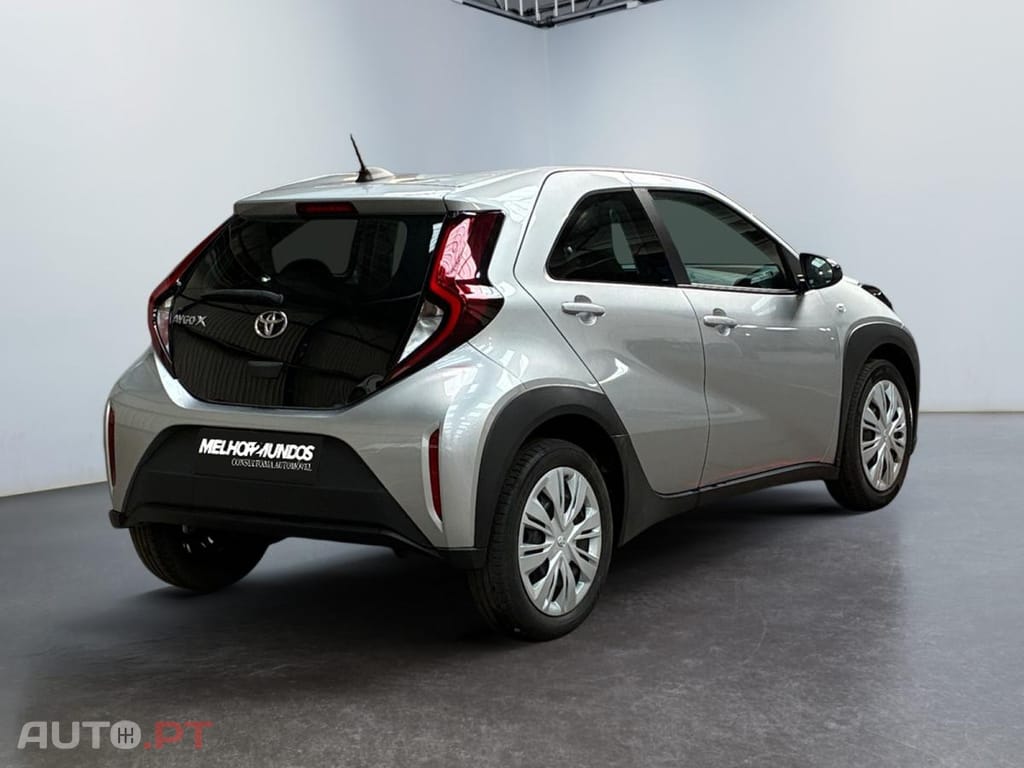 Toyota Aygo X 1.0 VVT-i Active