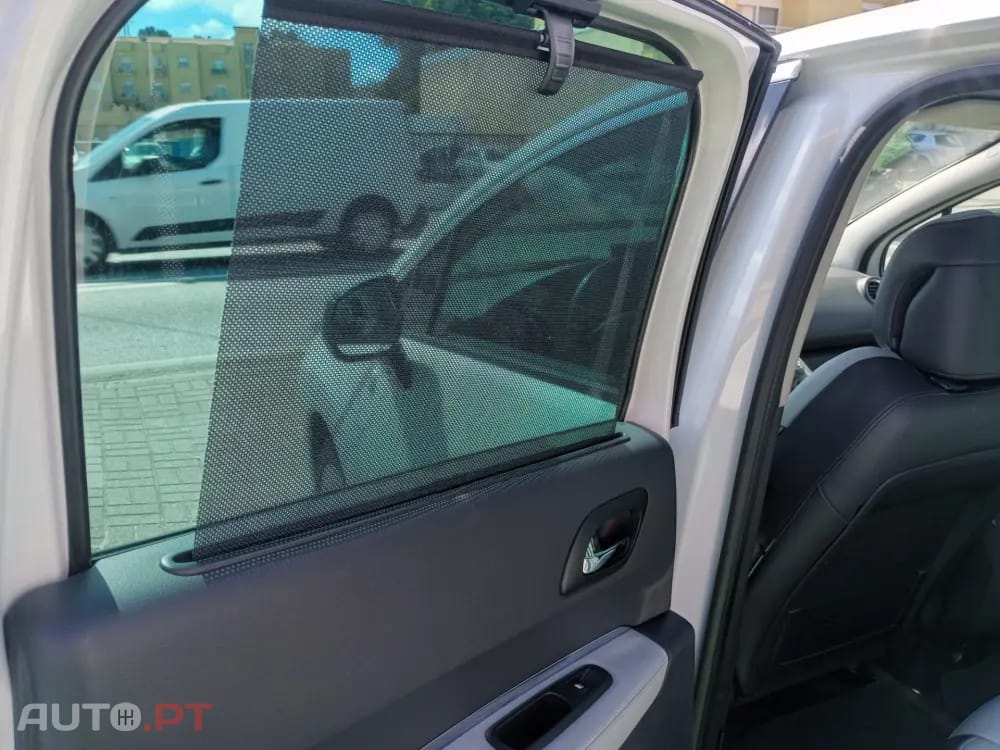 Peugeot 3008 1.6 HDi Roland Garros