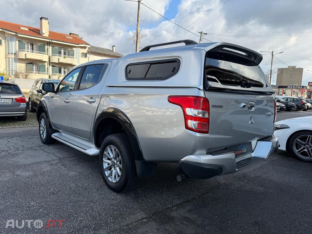 Mitsubishi L200 2.4 DI-D CD Sportbox Strakar 4WD