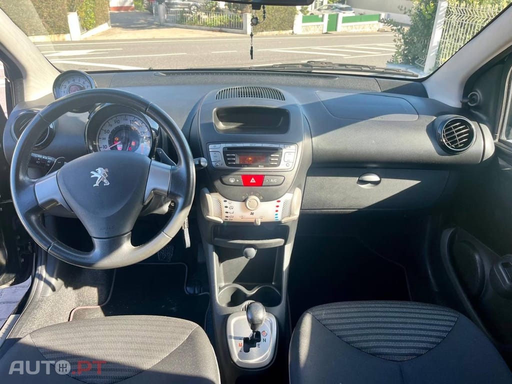 Peugeot 107 1.0 SE Envy 2-Tronic