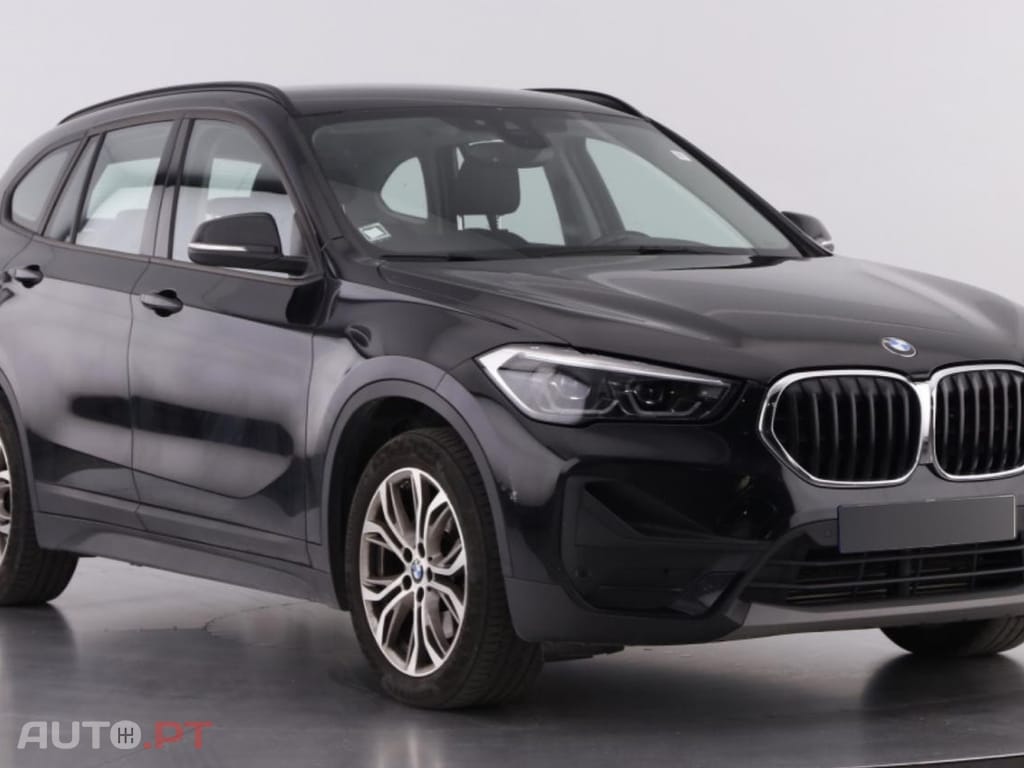 BMW X1 25 e xDrive — fotografia 2