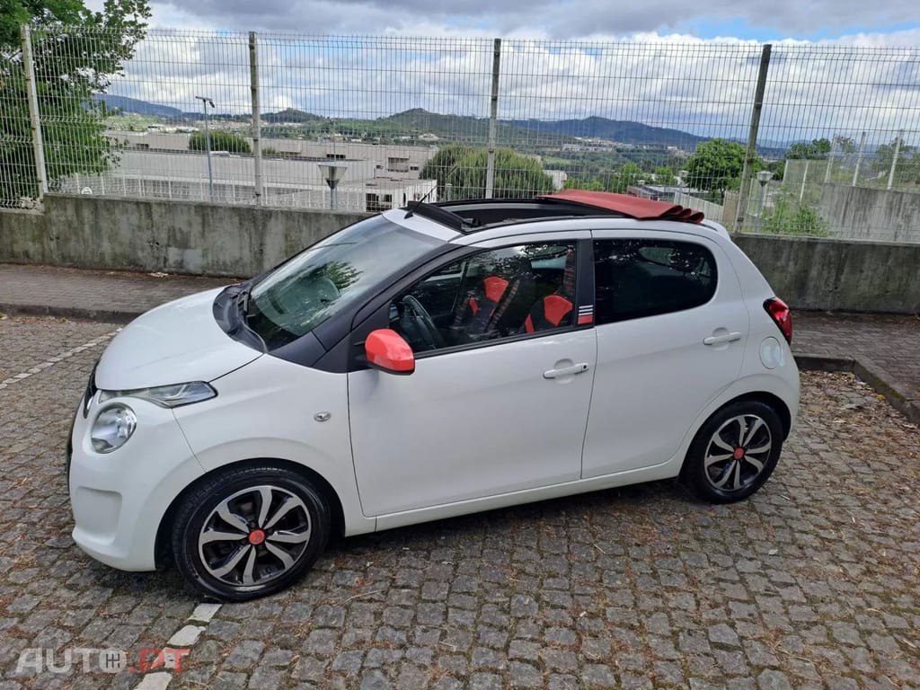 Citroen C1 1.2 VTi Shine