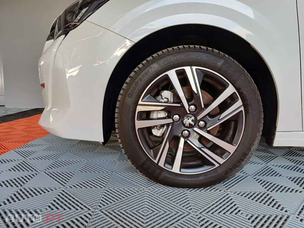 Peugeot 208 1.5 BlueHDi Allure Pack