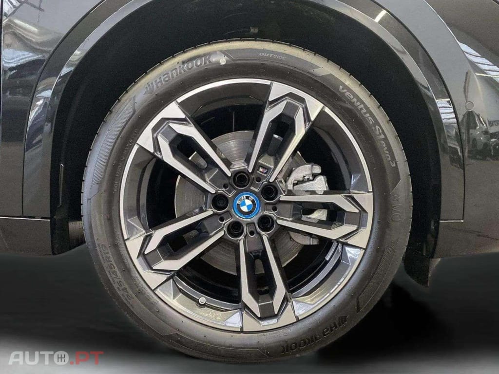 BMW iX2 xDrive30 M Sport