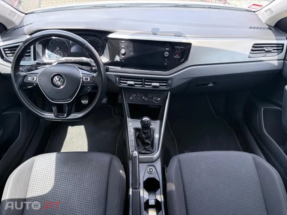 Volkswagen Polo 1.0 Confortline