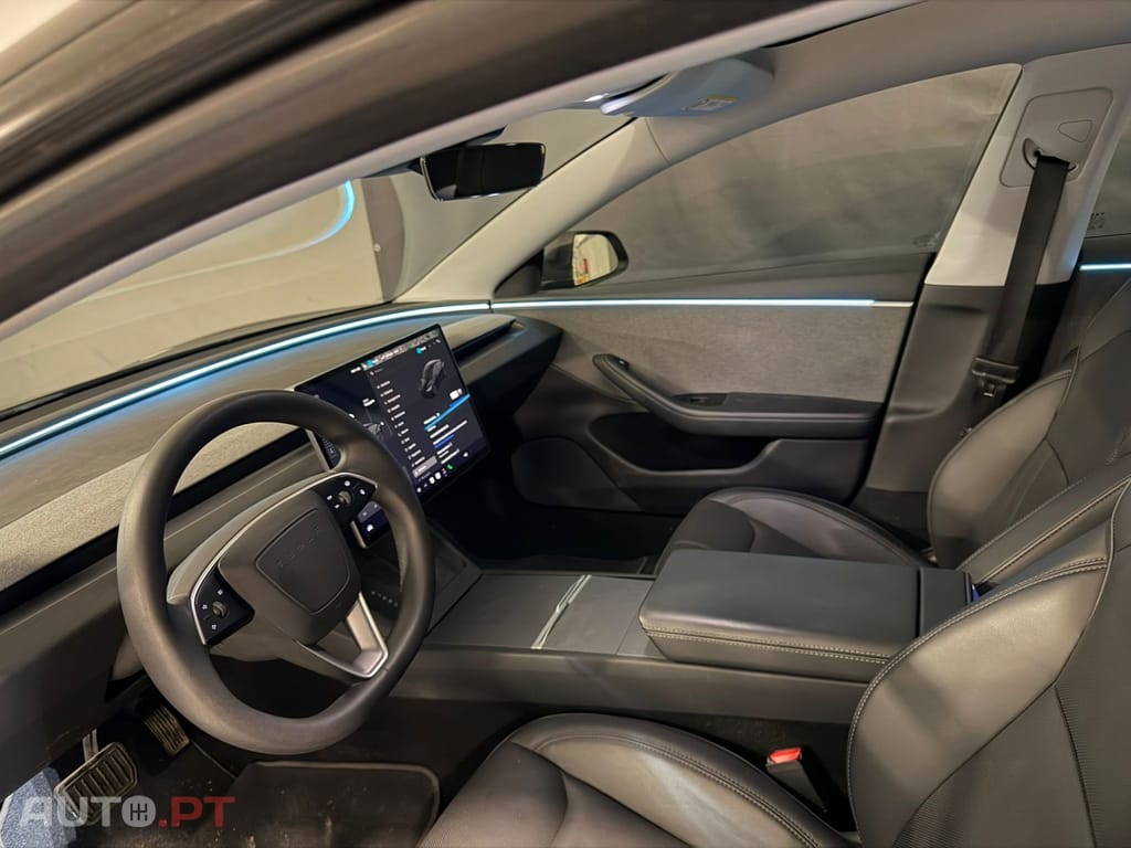 Tesla Model 3 Standard Range Plus RWD