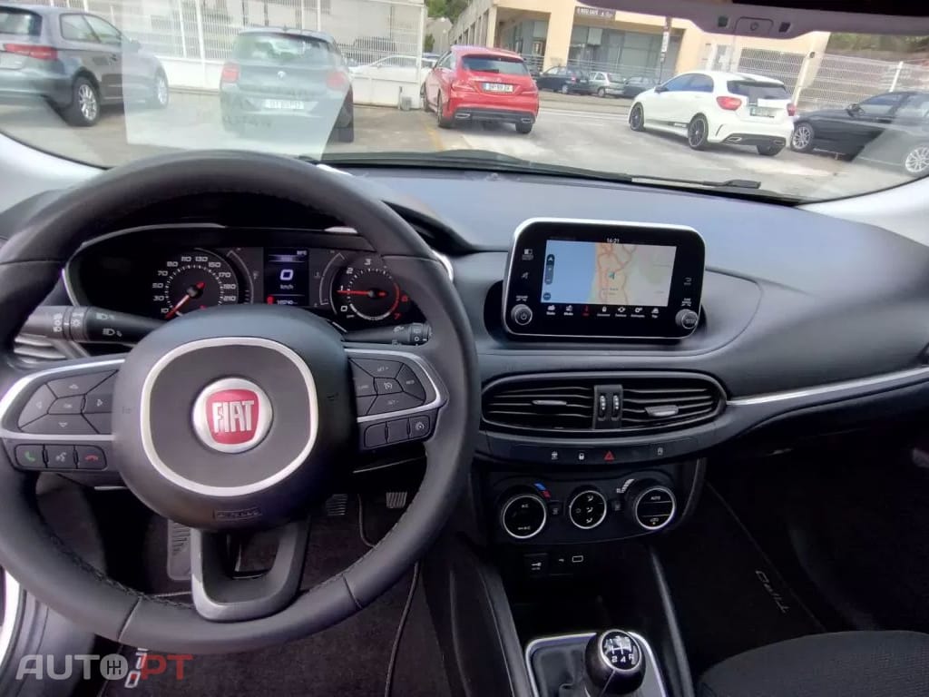 Fiat Tipo 1.3 M-Jet Lounge