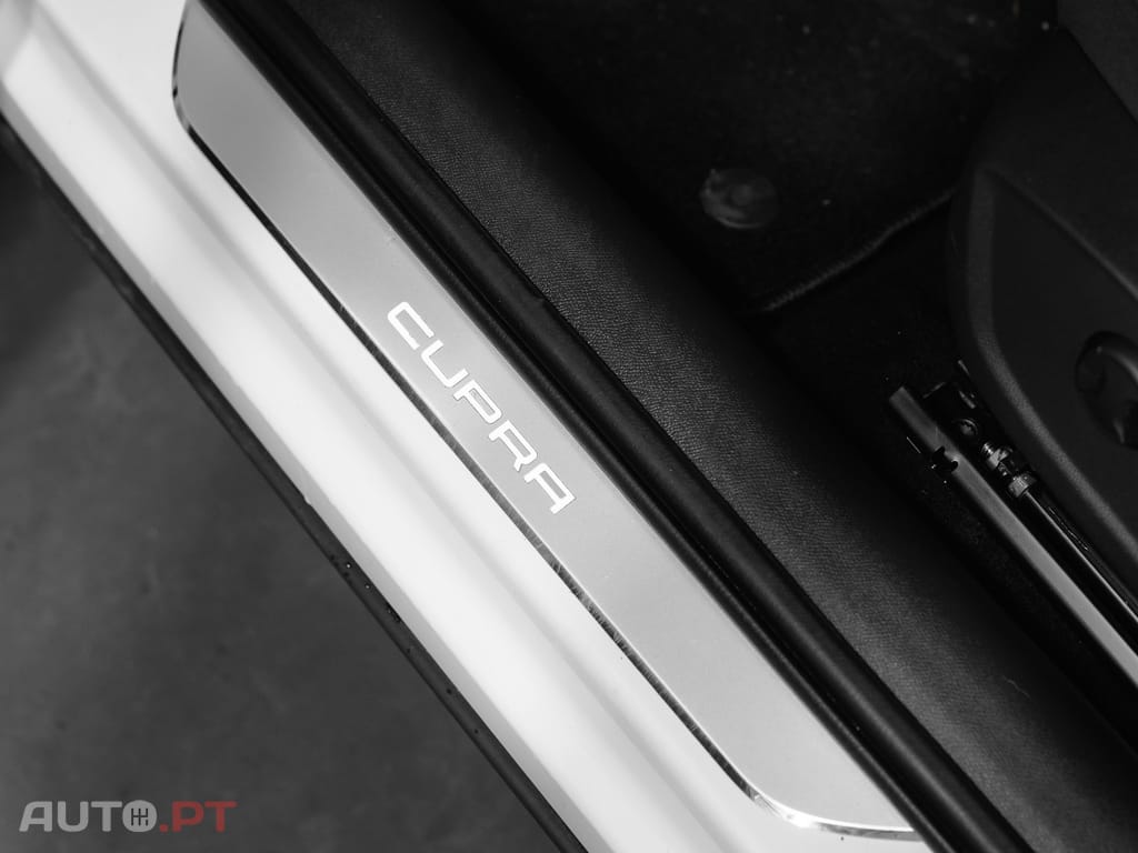 Cupra Formentor 1.4 e-Hybrid DSG VZ