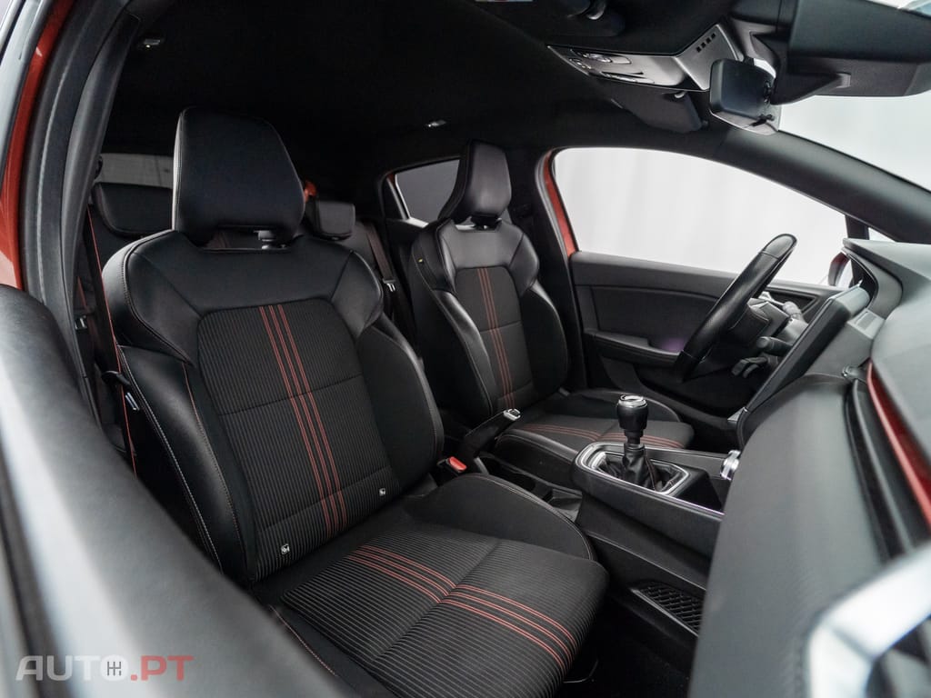 Renault Clio 1.0 TCe RS Line