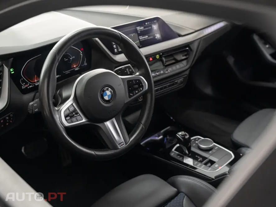 BMW 116 d Pack Desportivo M Auto