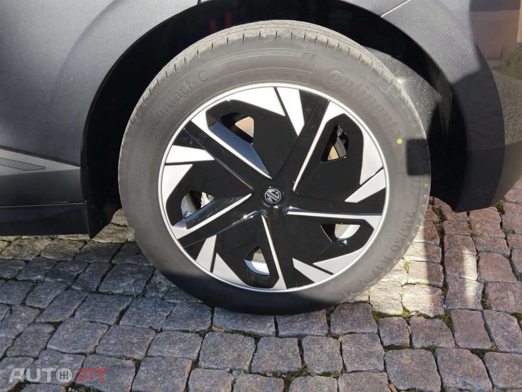 MG MG4 51 kWh Standard