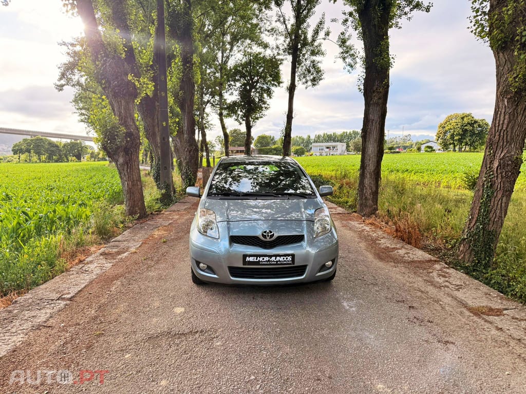 Toyota Yaris 1.0 VVT-i Sport+VSC