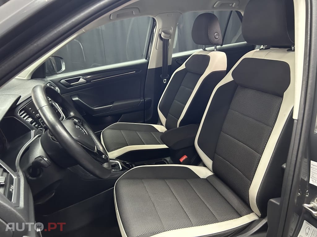 Volkswagen T-Roc 1.5 TSI Sport DSG