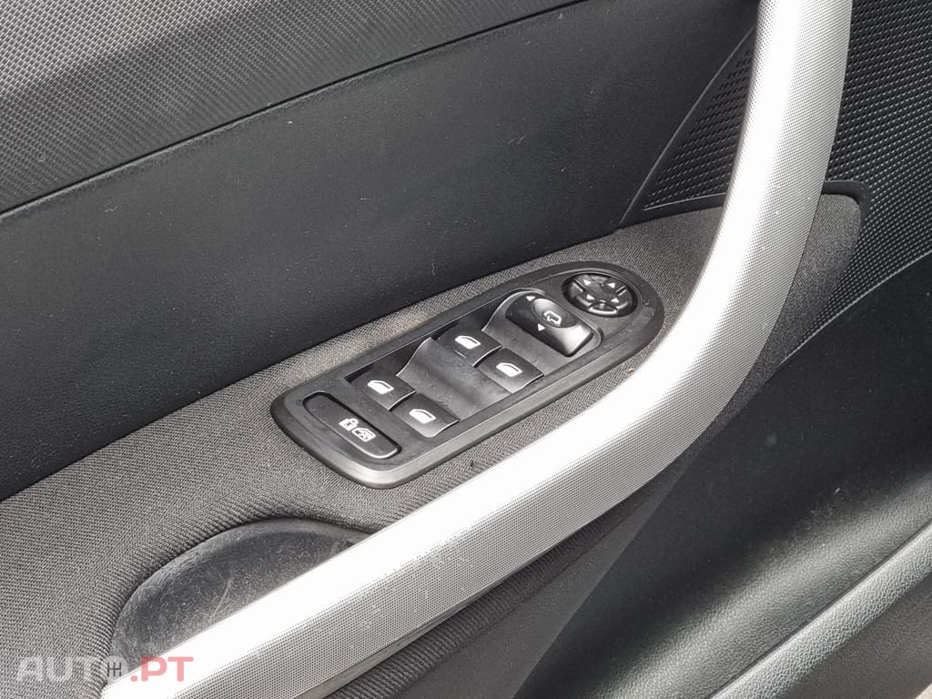 Peugeot 308 1.6 HDi Executive CVM6