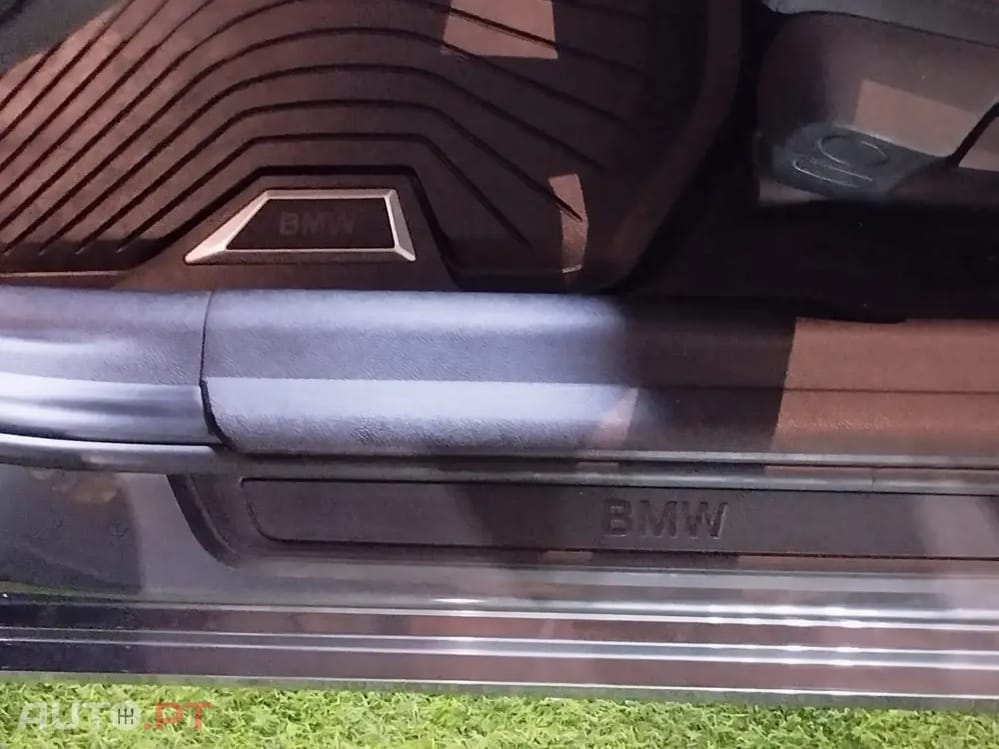 BMW 320 d Pack M Auto — fotografia 21
