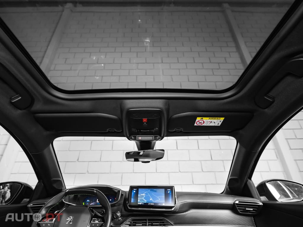 Peugeot 208 1.2 PureTech GT EAT8