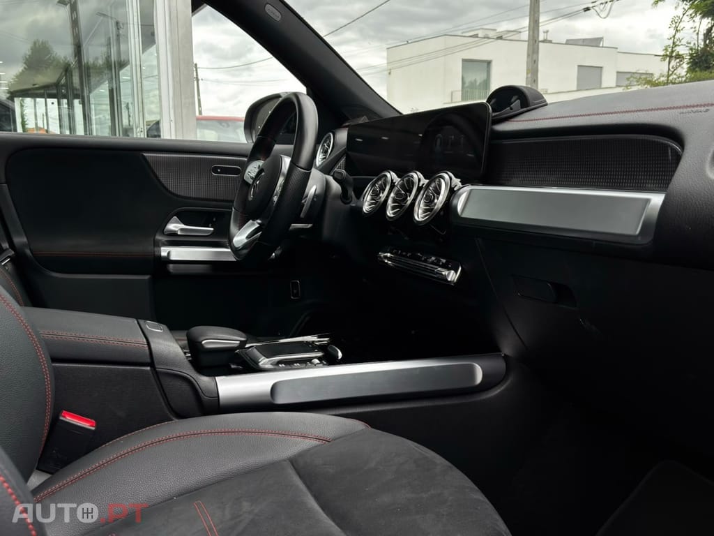 Mercedes-Benz EQB 300 4Matic AMG Line