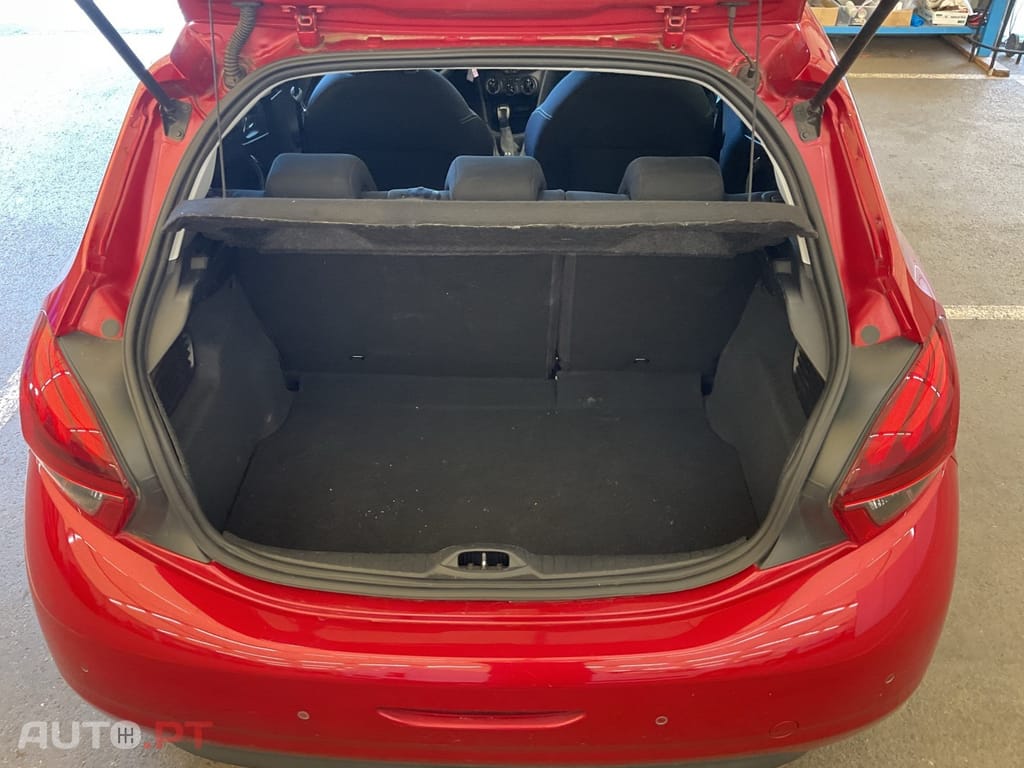 Peugeot 208 1.2 PureTech Style