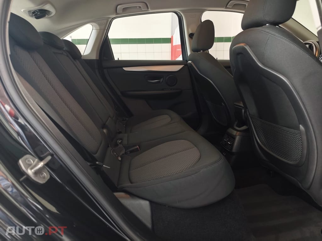 BMW 225 Line Sport
