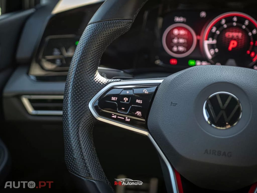 Volkswagen Golf 2.0 TSI GTI DSG Performance