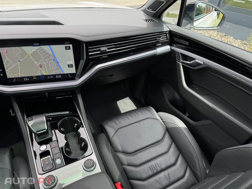 Volkswagen Touareg 3.0 TSI e-Hybrid R