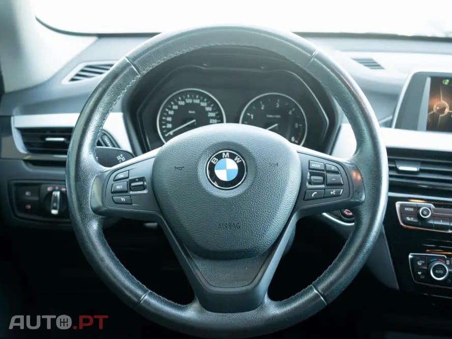 BMW X1 18 d sDrive Auto