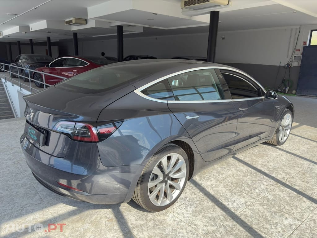Tesla Model 3 Standard Range Plus RWD