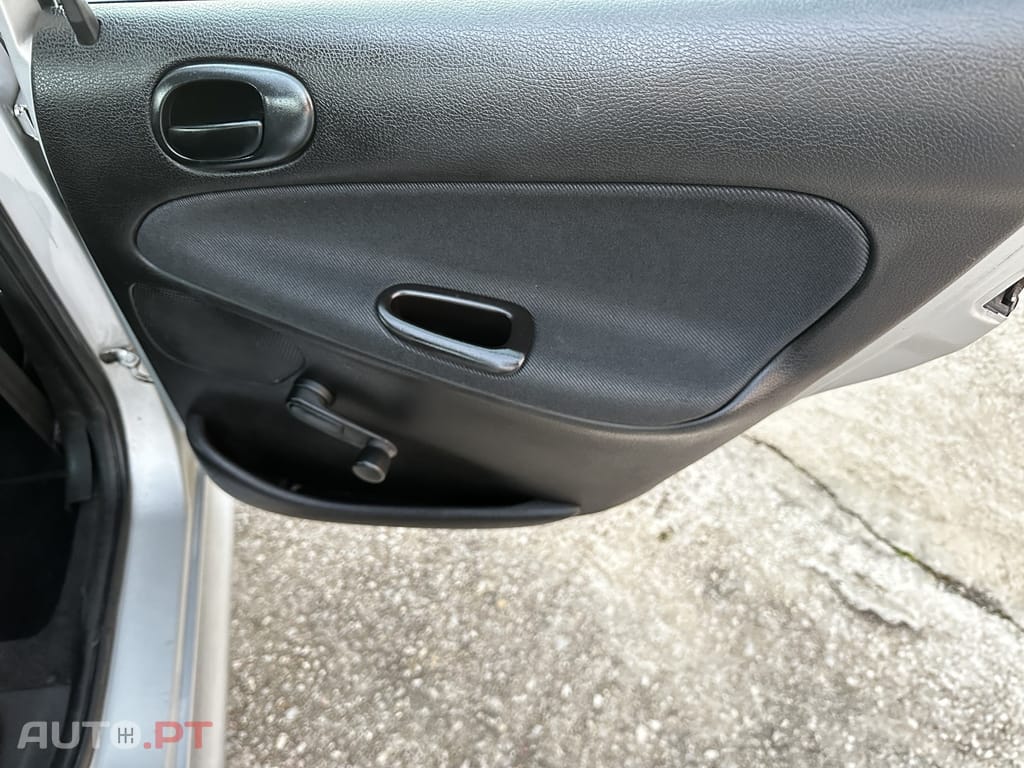 Peugeot 206 1.1 Color Line