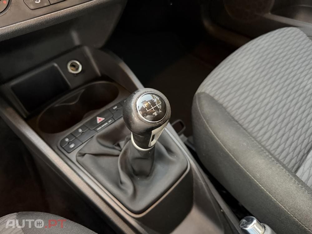 Seat Ibiza SC 1.6 TDi Sport DPF