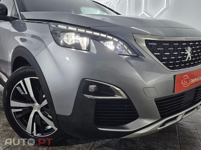 Peugeot 5008 1.5 BlueHDi Allure Baixo Consumo