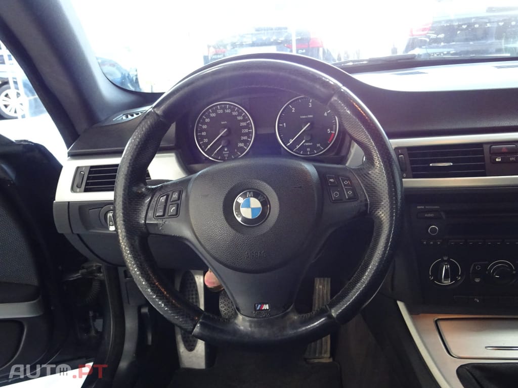 BMW 320 d Coupe Edição M