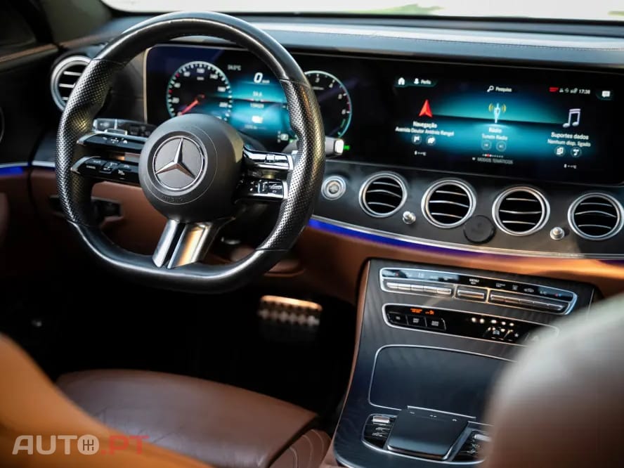 Mercedes-Benz E 300 de 4Matic 9G-TRONIC AMG Line