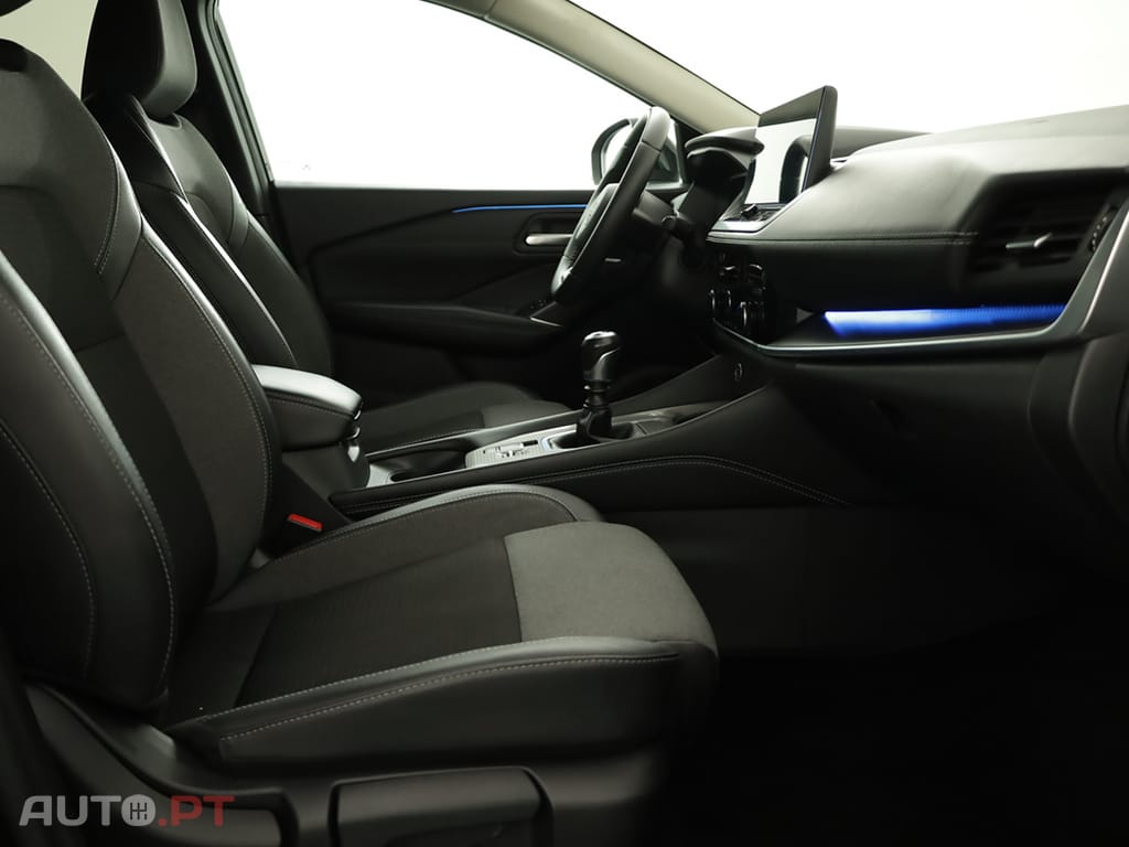 Nissan Qashqai 1.3 DIG-T N-Connecta LED Xtronic
